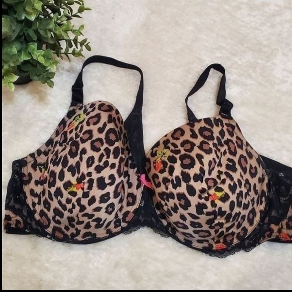 Torrid Betsy Johnson Bra